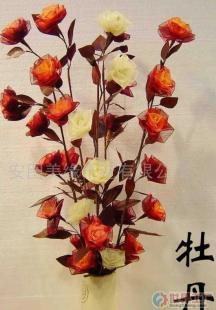 批發(fā)干花的專業(yè)指南 牡丹、玫瑰與金達(dá)萊的魅力